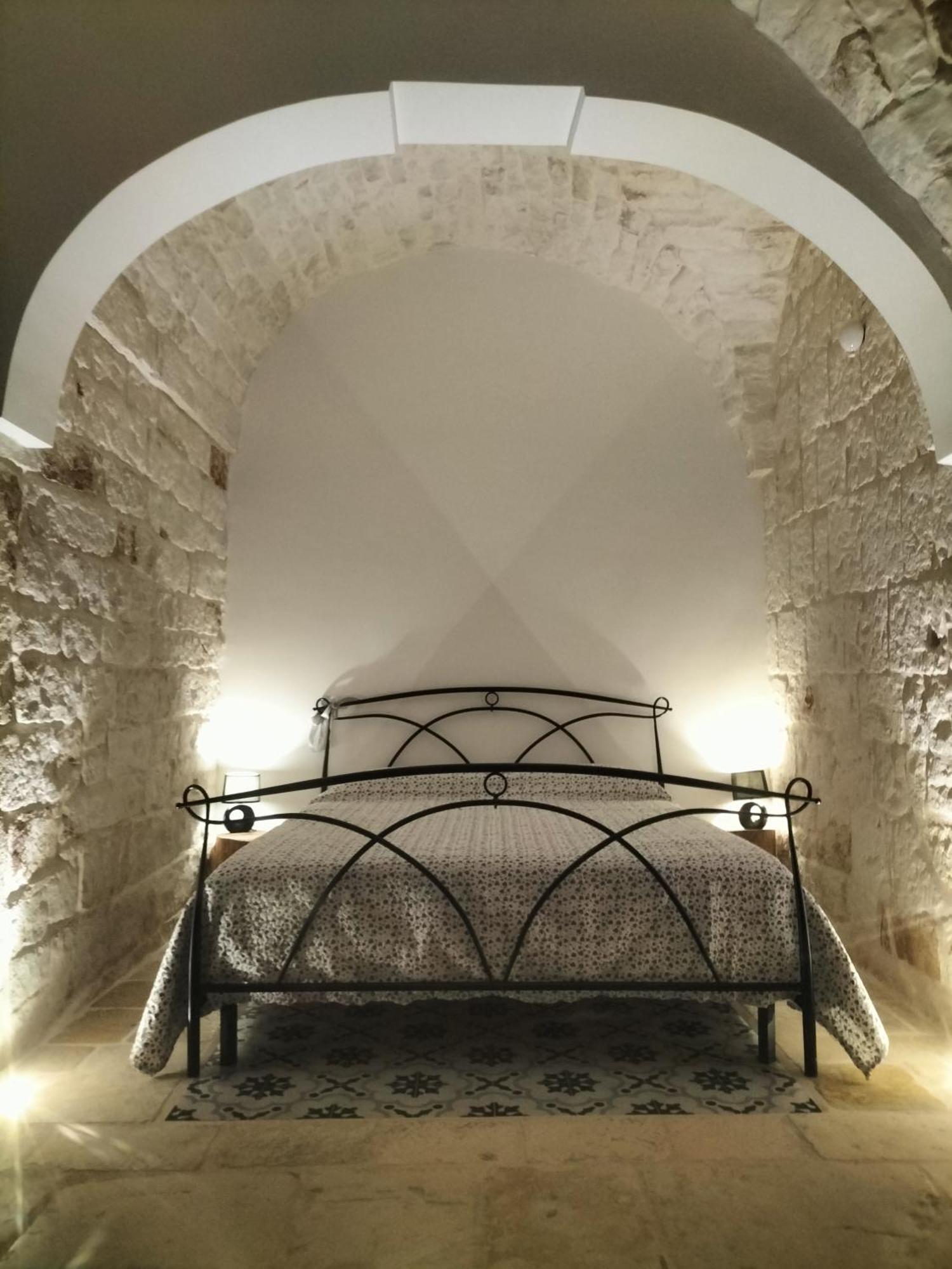 Le Tre Alcove Hotel Челие Месапика Екстериор снимка