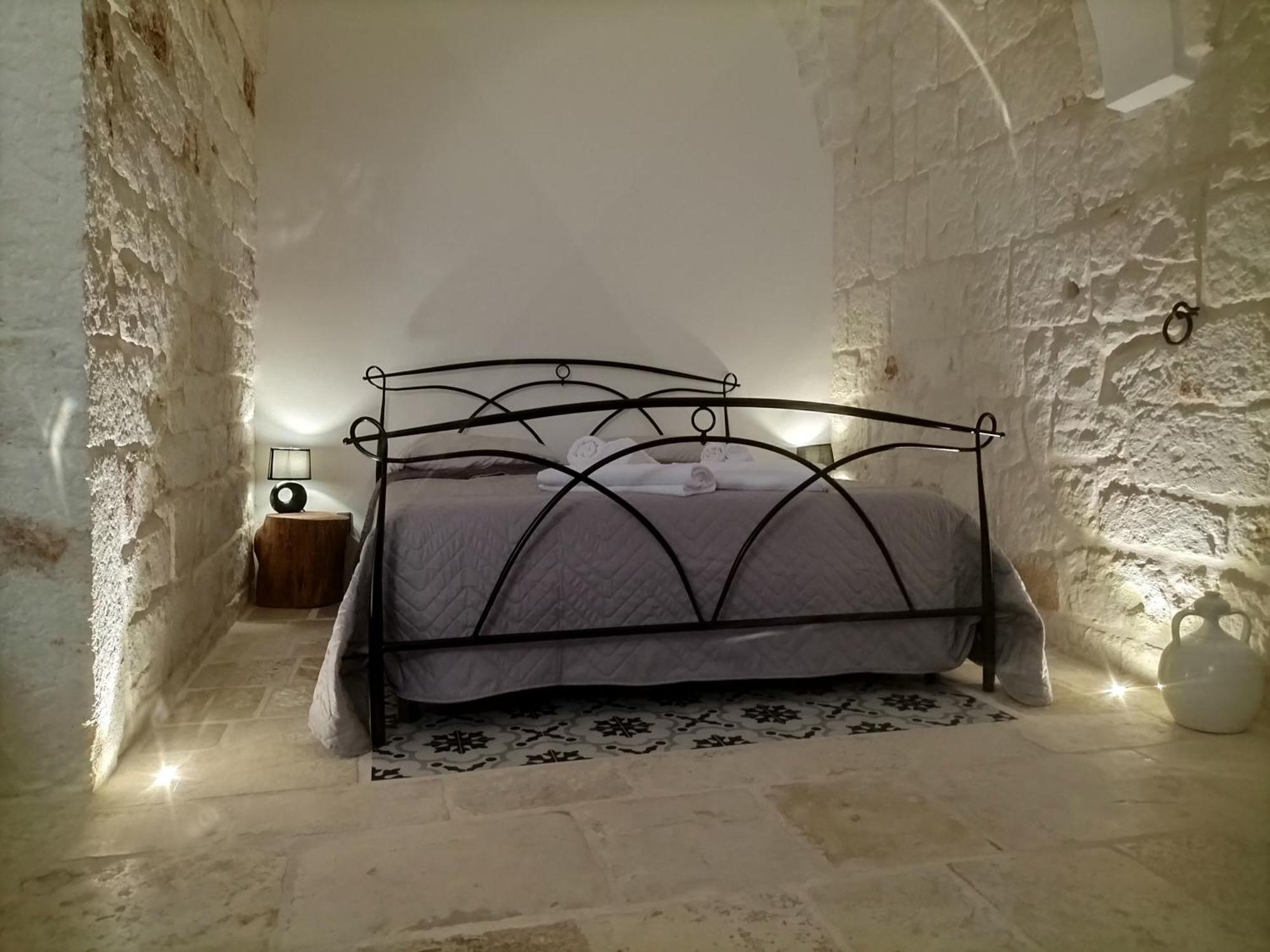 Le Tre Alcove Hotel Челие Месапика Екстериор снимка
